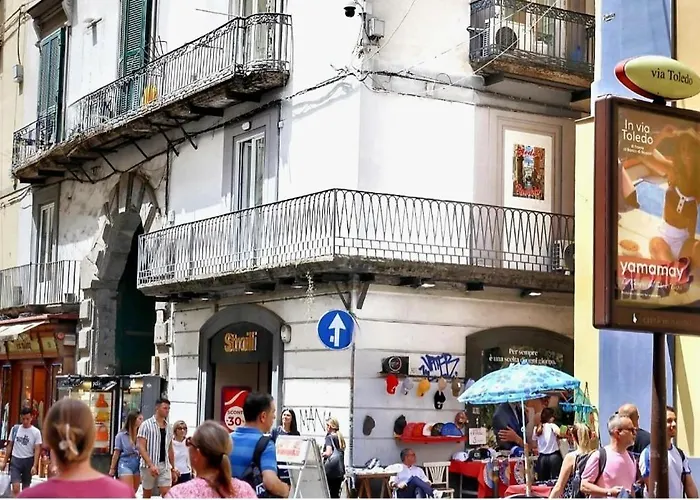 Toledo's Rambla * נאפולי