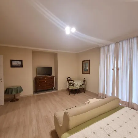 Toledo's Rambla Casa de Férias